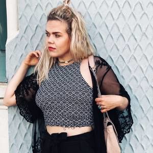 Meet your Posher, Saana